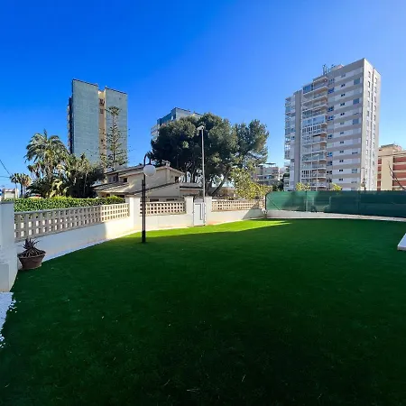 Private Garden 100 M From The Sea *
